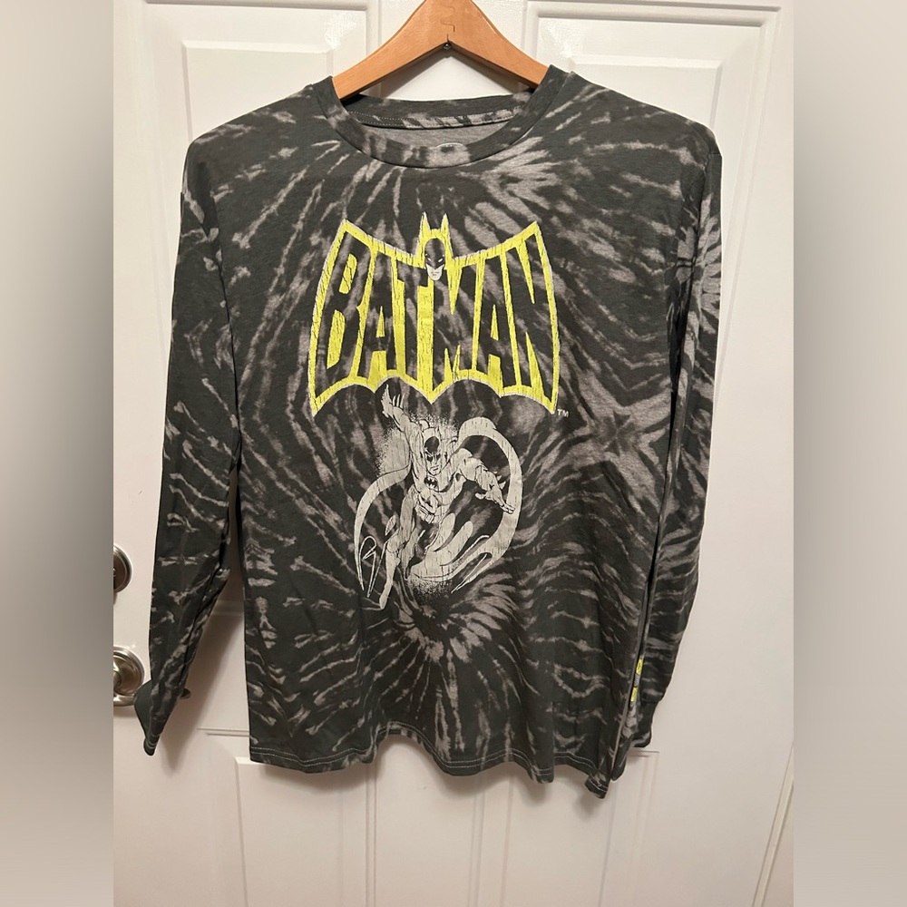 Men’s long sleeve Batman Tshirt
